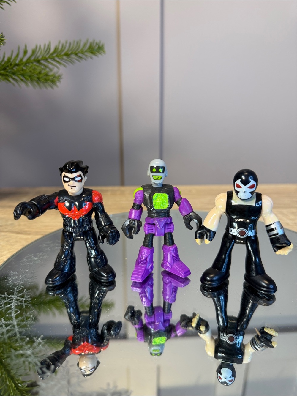 Fisher Price Imaginext Action Figure Set Gotham City,NIGHTWING, Purple Space